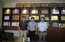 企鹅的产品性能稳定,发货非常及时 企鹅的产品性能稳定,发货非常及时