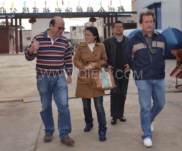 玻利维亚客户的再次光临郑州企鹅(图1)