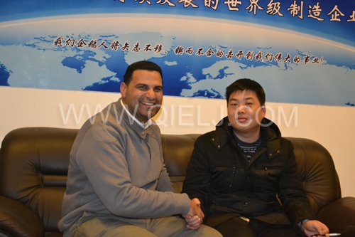 埃及客户米豆签订生产线合同(图1)