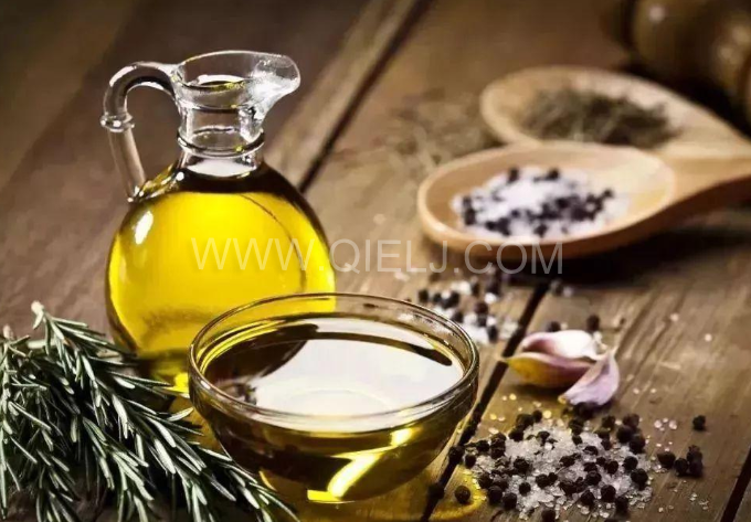 怎样健康的选择食用油？企鹅粮油机械为您简单讲述(图1)